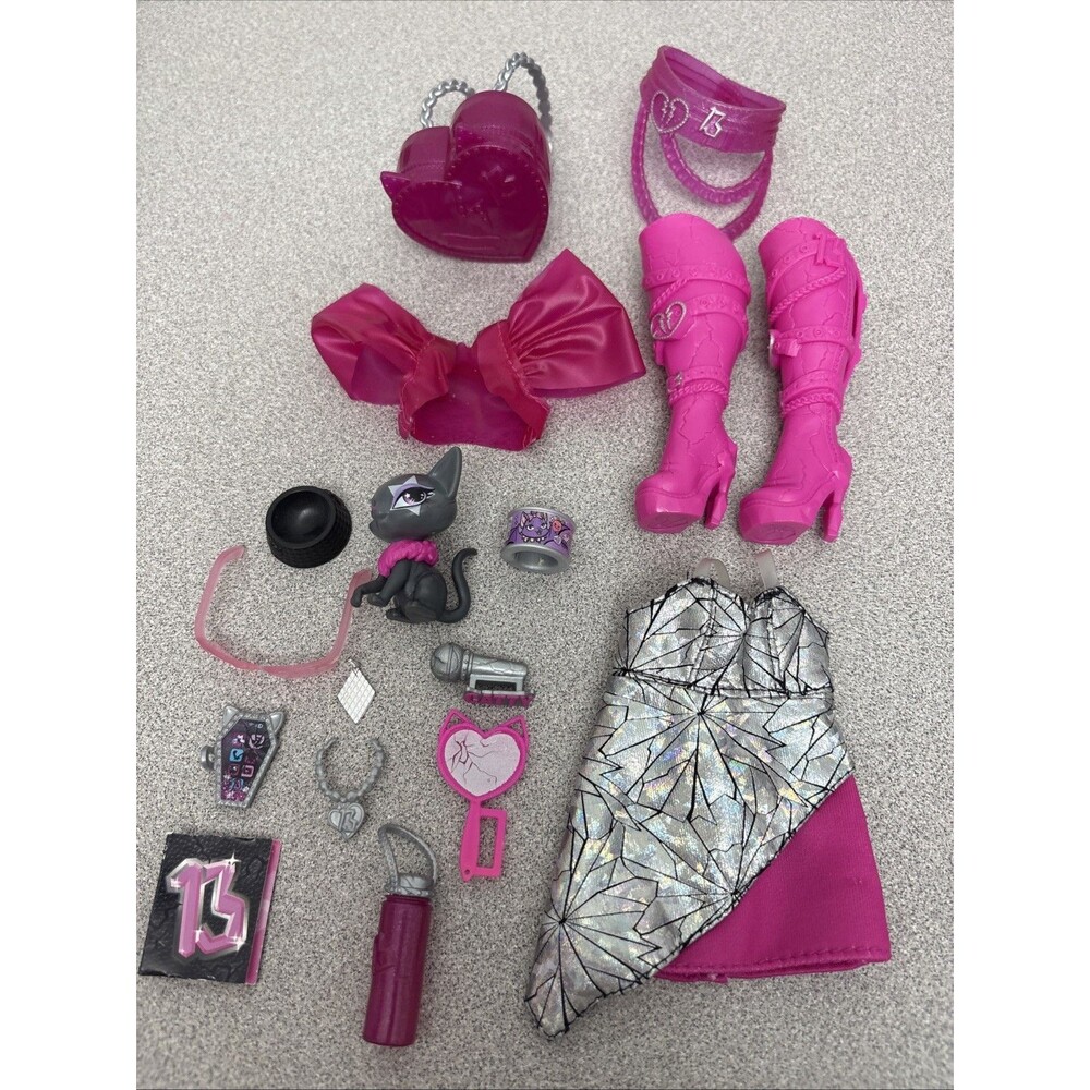 Monster High Catty Noir G3 Complete Outfit, Accessories, Dress, Shoes, Backpack